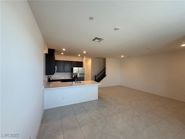 Photo - 508 Ylang Pl