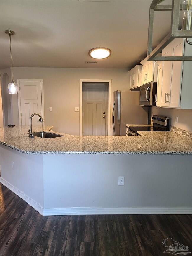 Photo - 715 W Ensley St