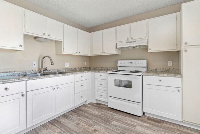 Photo - Douglas Place