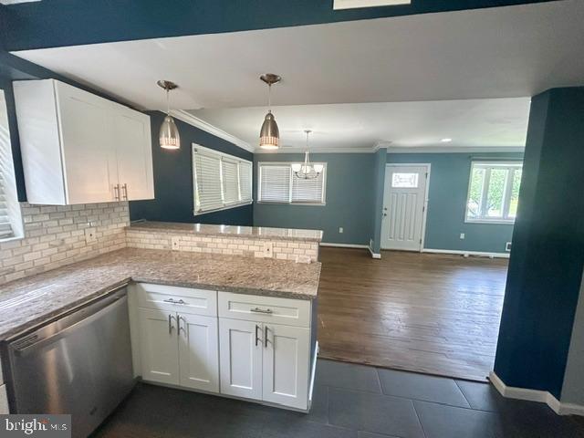 Photo - 413 S Wickham Rd