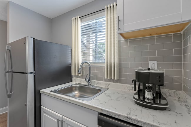 Photo - Arbor Place Apartments