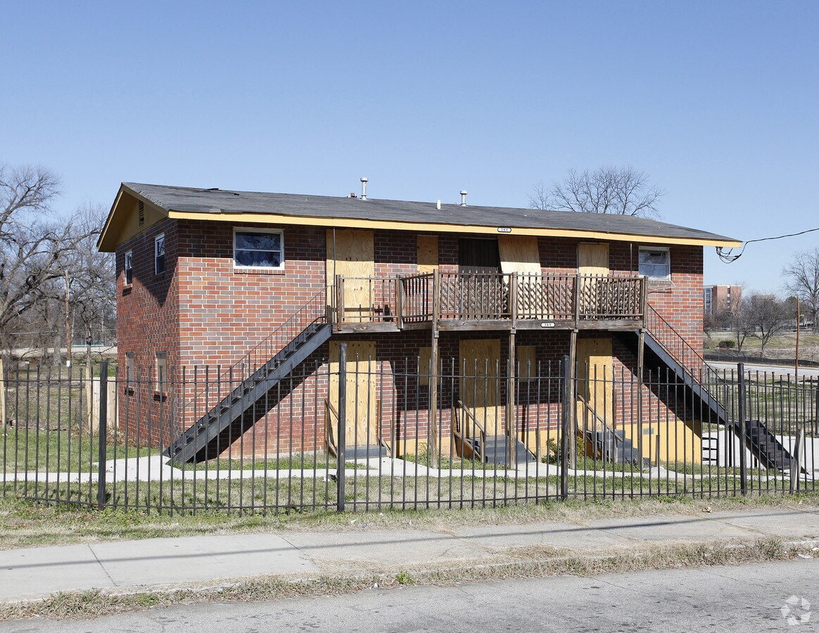 Photo - 389 SW Glenn St