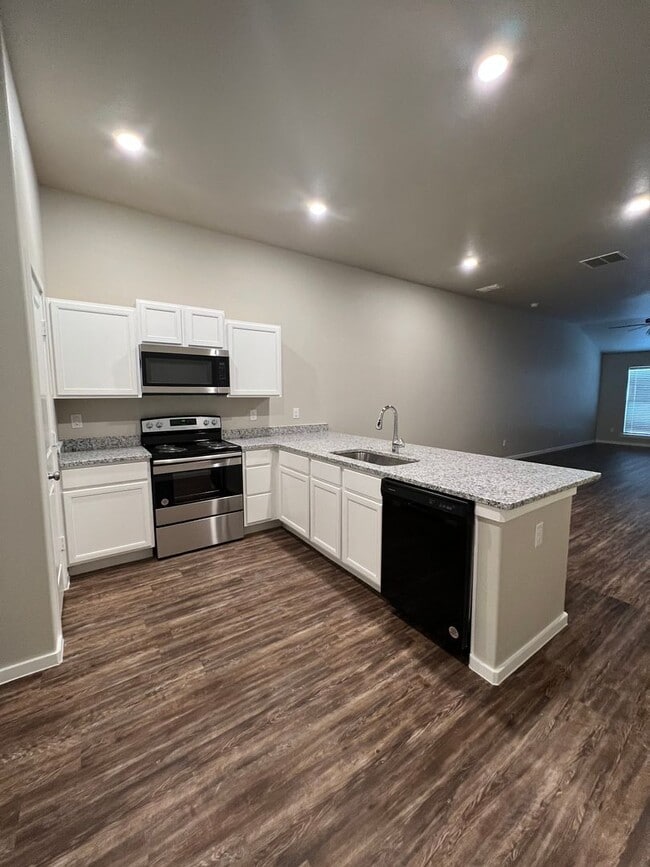 Photo - 2102 N Avenue J Apartment Unit A
