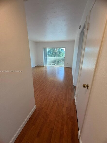 Photo - 20200 NE 27th Ct Unit 35