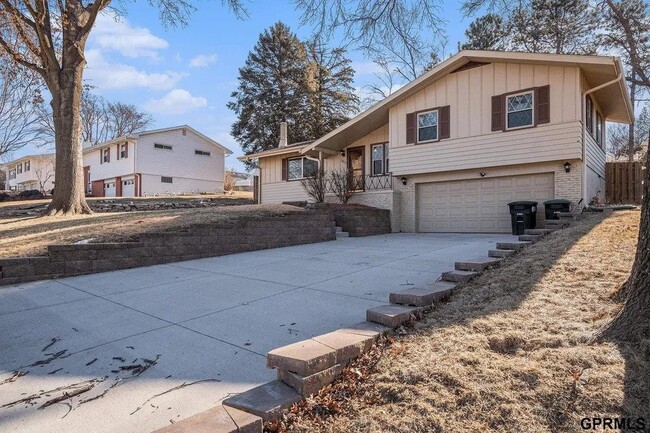 Photo - 10021 Pinkney St