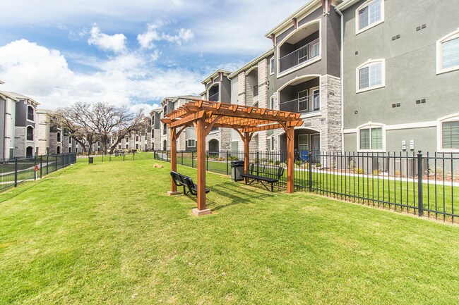 Oak View Apartments