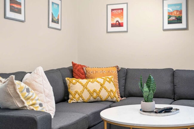 Photo - 2978 S Imperial St Unidad ID1249881P