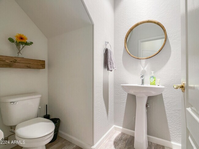 Photo - 9070 E Gary Rd