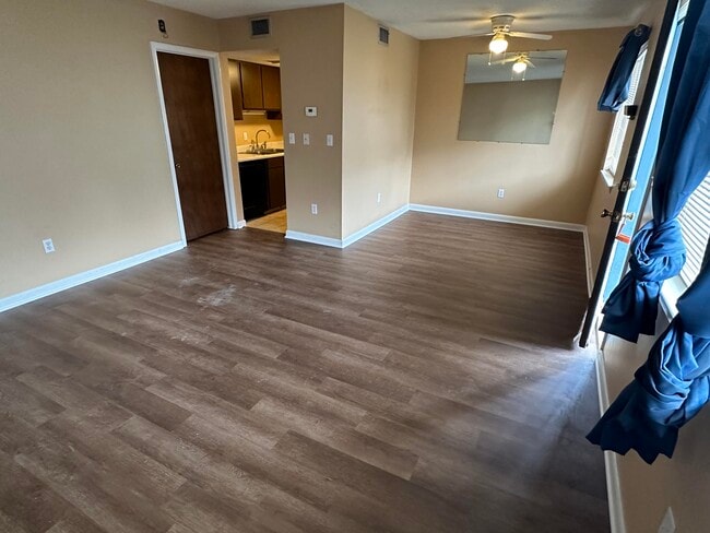 Photo - 201 E College Blvd Unit 7