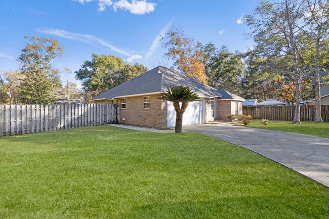 Photo - 9524 Pointe Aux Chenes Rd