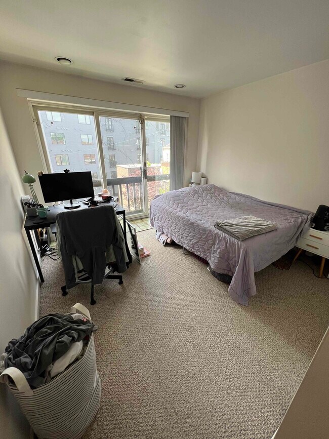 Photo - 2338 Perot St Unidad 4