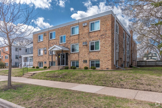 Photo - 2712 Pillsbury Ave S