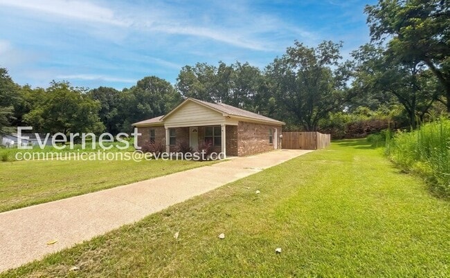Photo - 718 Court St