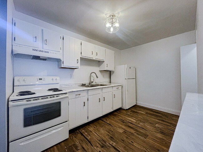 Photo - 2406 Marquette Rd Unit Apt 3