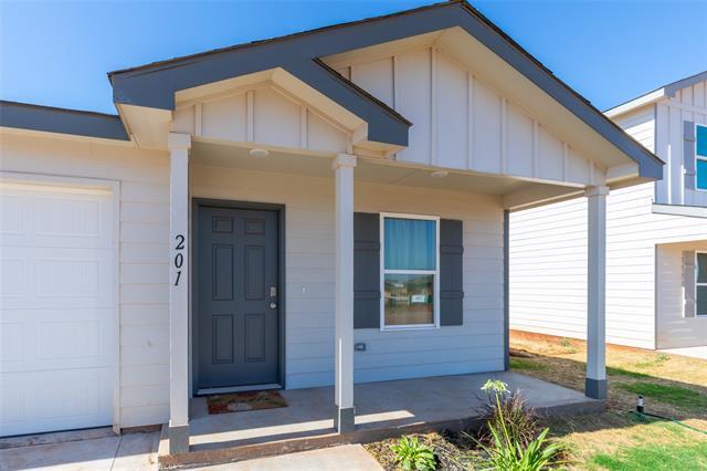 Photo - 201 Coyote Creek Ct