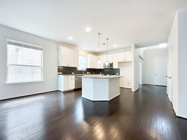 Photo - 23610 Carducci Dr