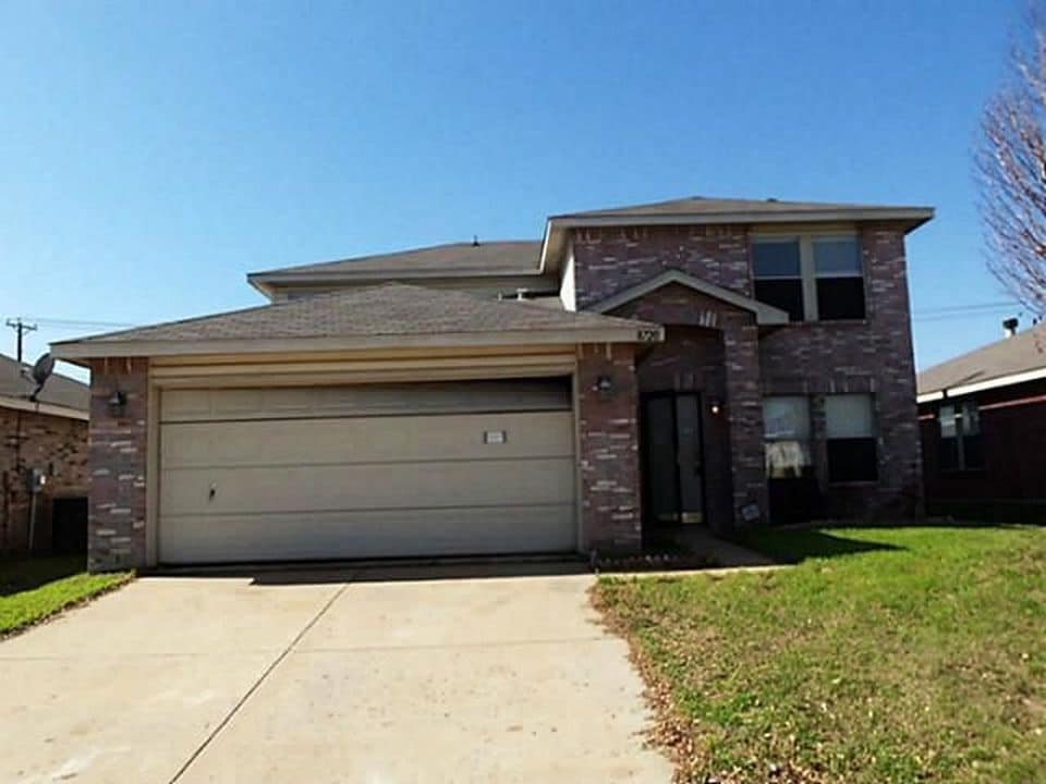 Photo - 8720 Hunters Creek Dr House