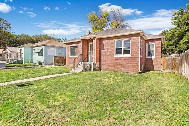 Photo - 187 Monroe St Unidad B