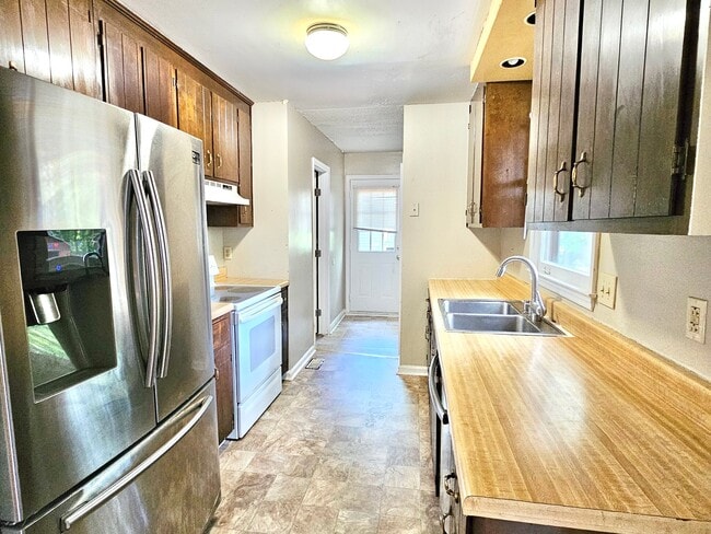 Photo - 2503 Harley Dr
