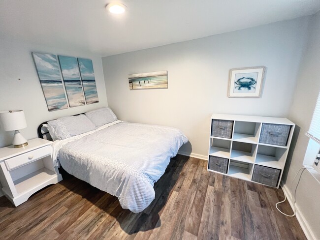 Photo - 855 C St Unit 3