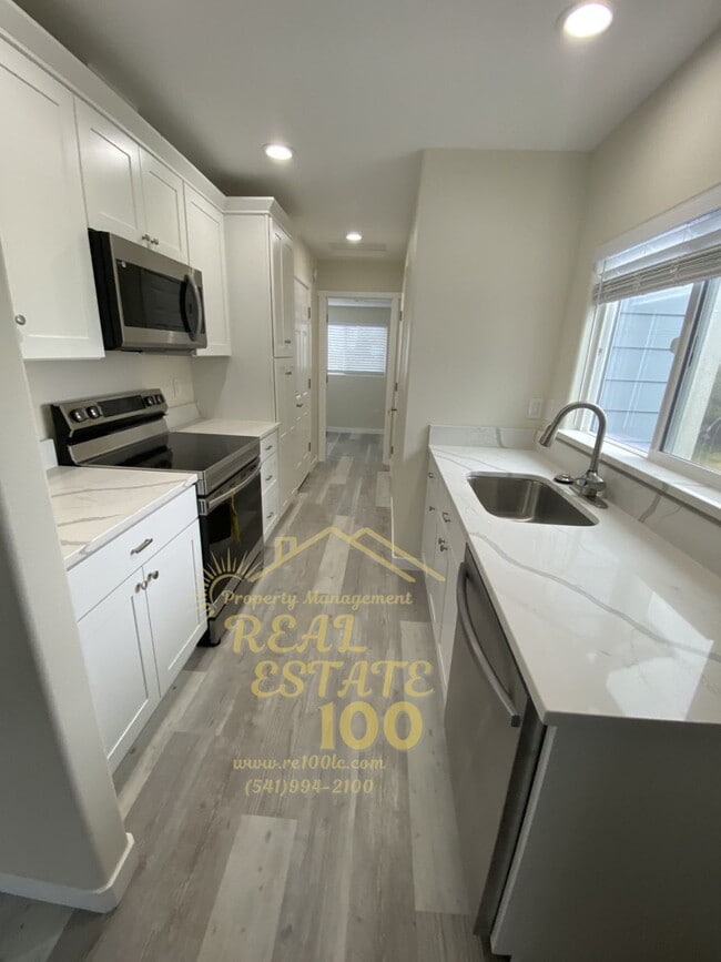 Photo - 3429 NW Jetty Ave