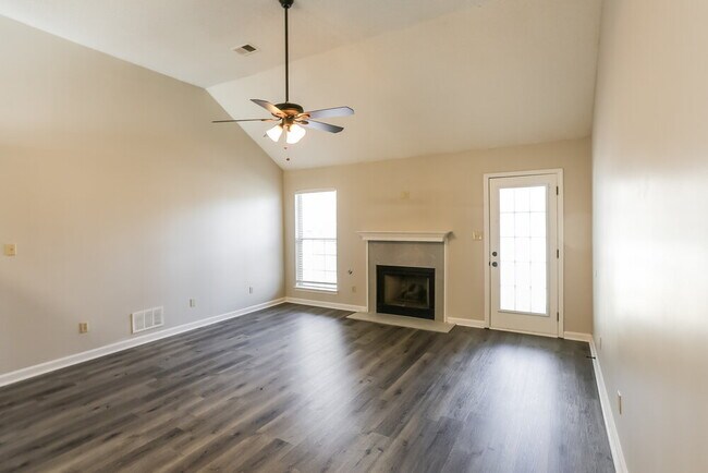 Photo - 10222 Amanda Dr