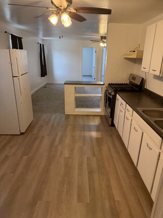 Photo - 110 N Main St Unit 110