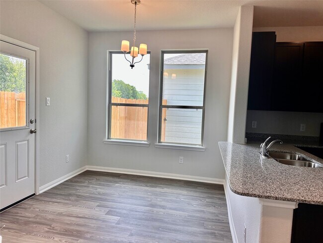 Photo - 730 Tejas Vlg Pkwy