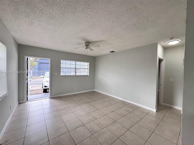 Photo - 990 Phippen Waiters Rd Unit 1-2