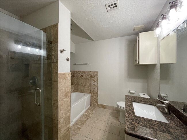 Photo - 22310 Rangeview Dr