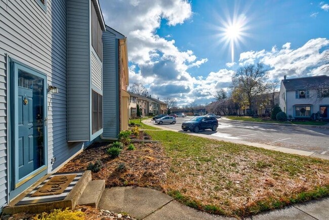 Photo - 811 Kings Croft Dr