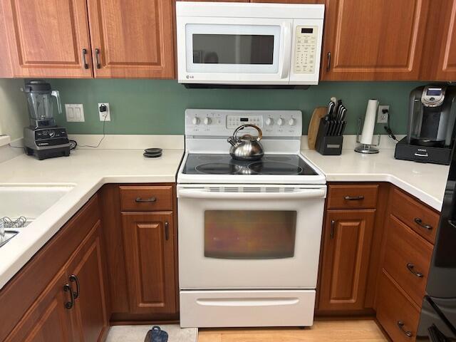 Photo - 37290 Springdale Ave