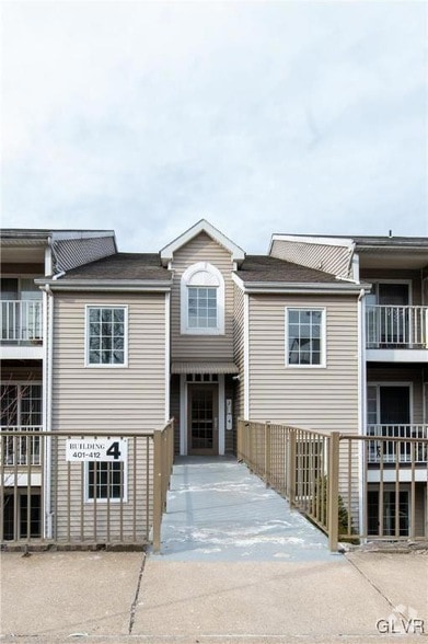 Building Photo - 410 Canal Park Rental