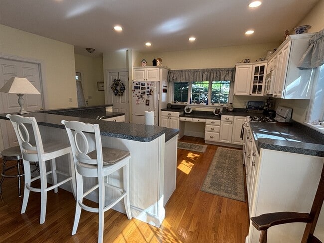 Photo - 11 Waterman Ave