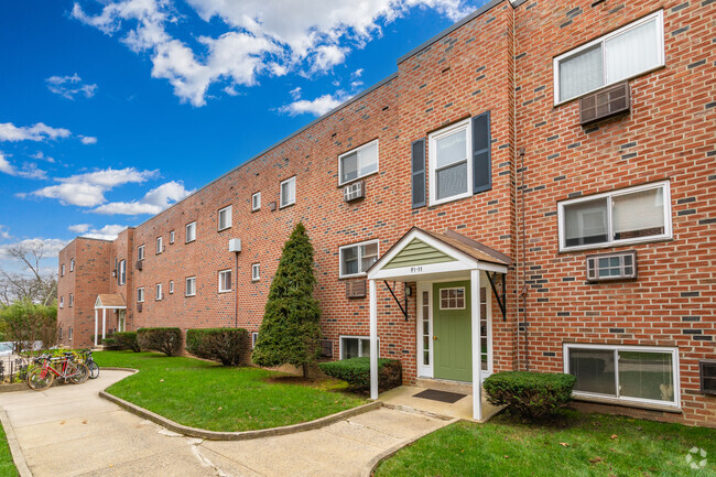 Building Photo - Providence Court Apartments