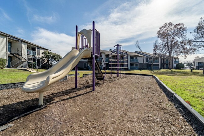 Photo - TwentyFive25