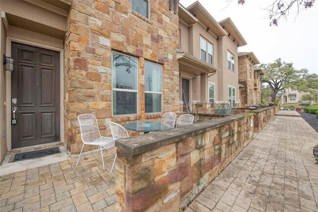 Photo - 13800 Lyndhurst St Casa