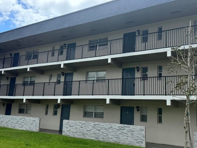 Building Photo - 7820 S Colony Cir Unit 305 Rental