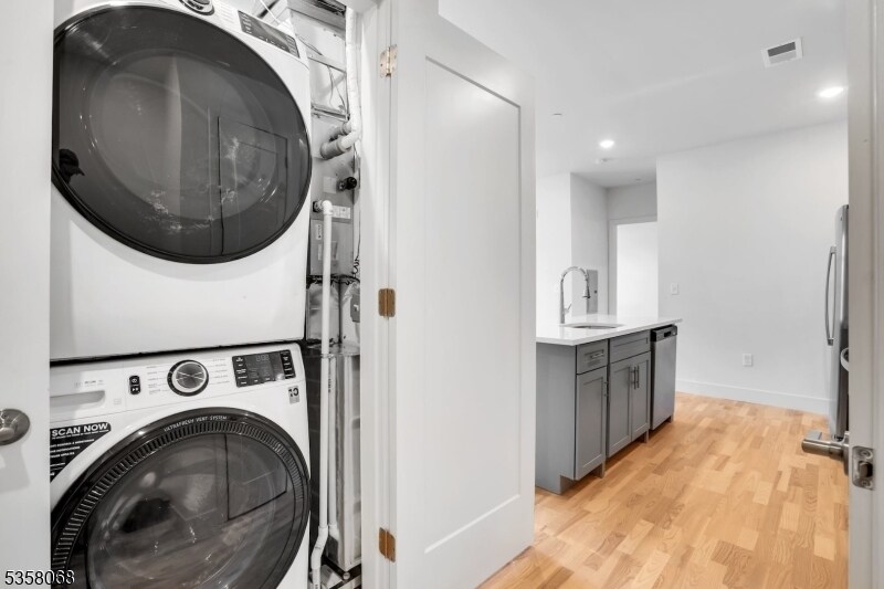 Photo - 1037 Amboy Ave Apartment Unit 303