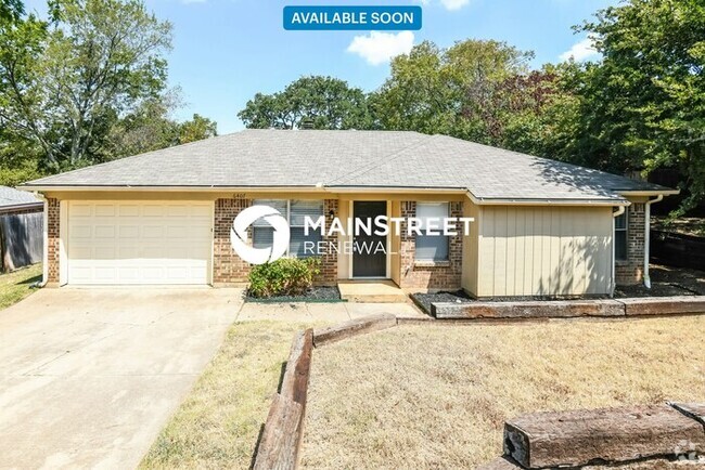Building Photo - 6407 Woods Edge Dr Rental