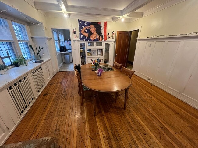 Photo - 3041 N Farwell Ave Unidad Lower