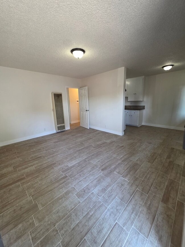 Photo - 4115 Century Blvd