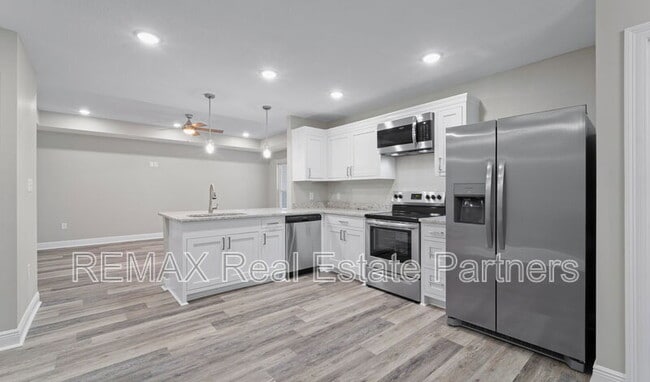 Photo - 24 Bellamy Ln