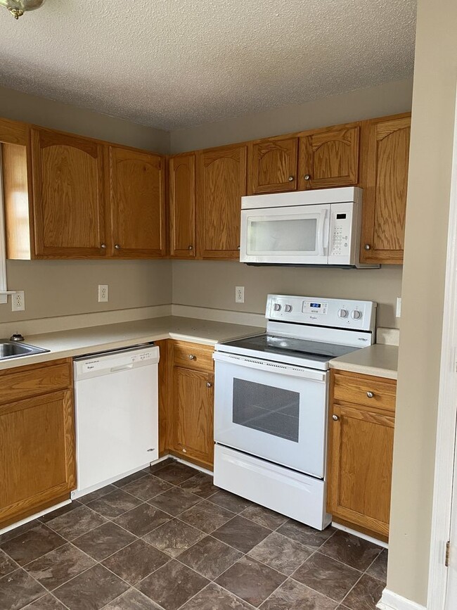 Photo - 1205 Carol Dr