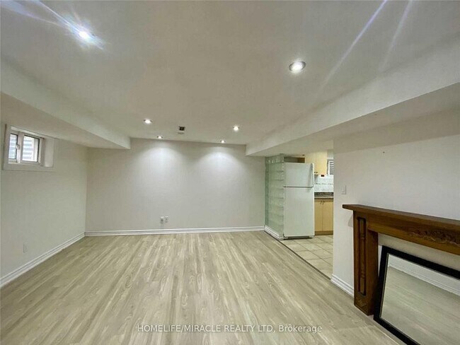 Photo - 3081 Nawbrook Rd