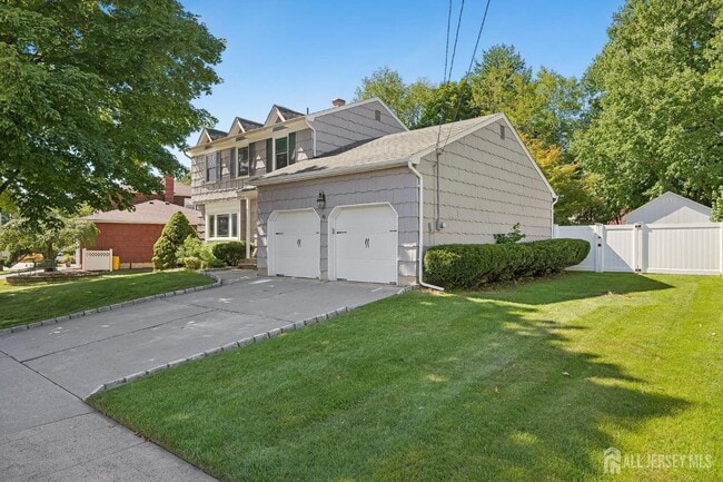 49 Ochs Ave
