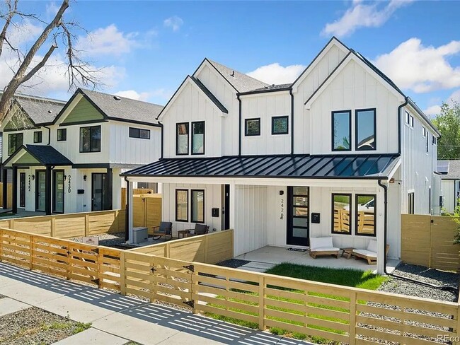 Building Photo - High-end Appointments. Awesome Home in Slo...