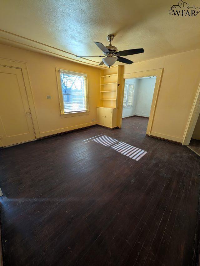 Photo - 2406 Avenue E