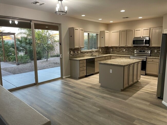 Building Photo - 938 E Indian Wells Pl