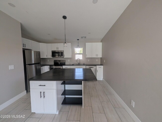 Photo - 703 N Richey Blvd